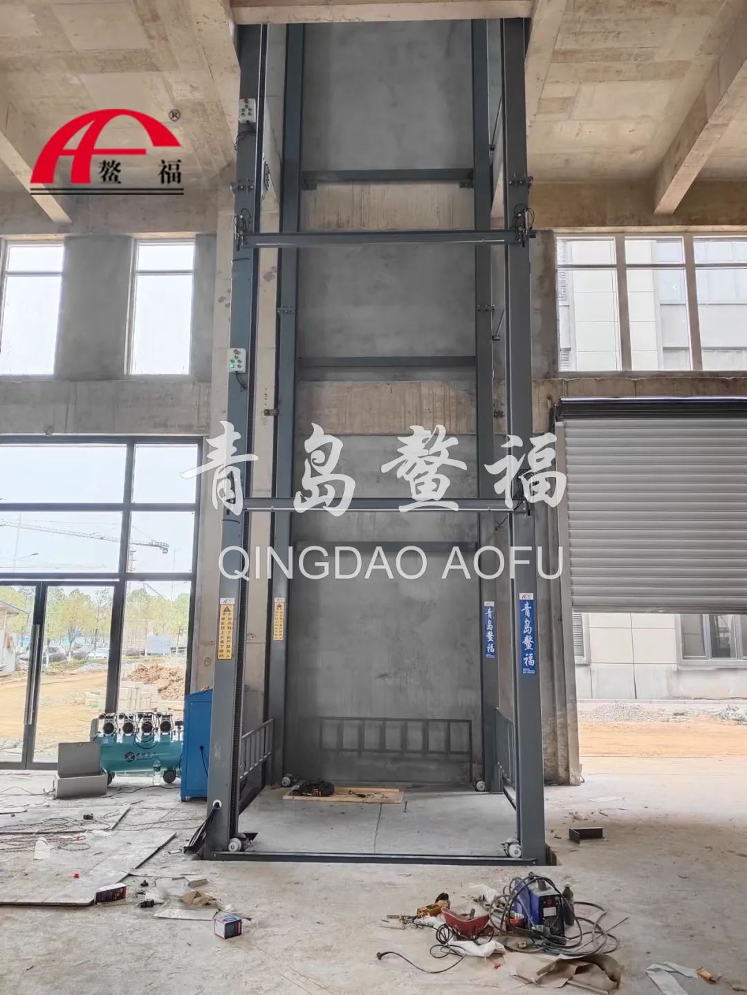 舉升機(jī)